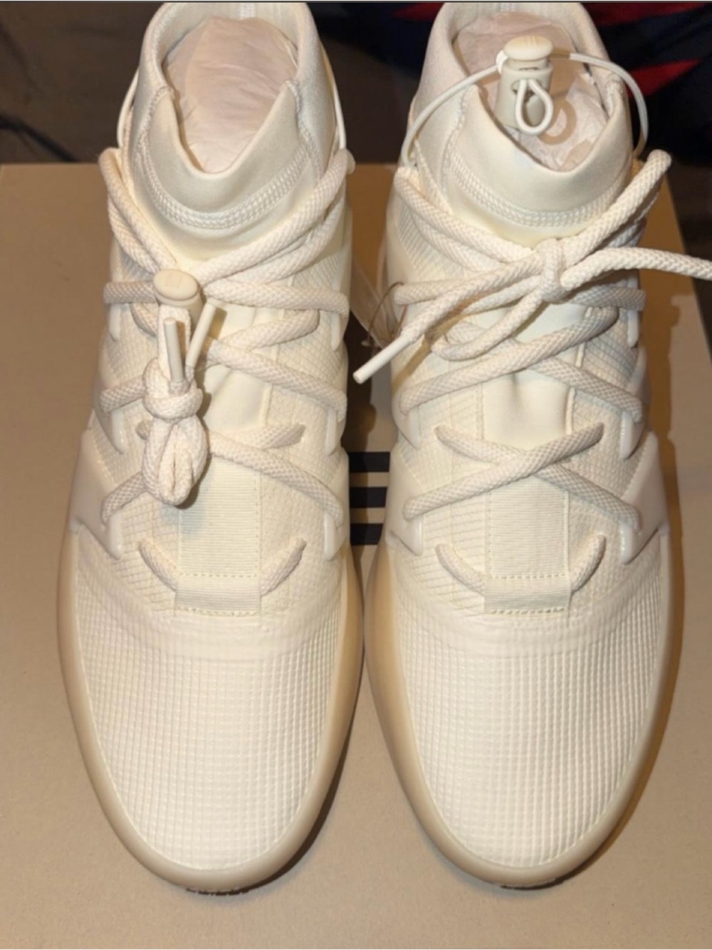 Fear of God Men’s White Solid Low Top Lace-Up Athletic Sneakers Size 13.5
